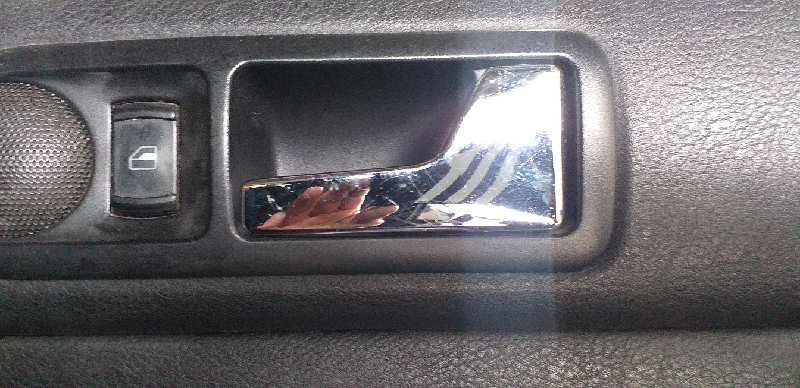 MANETA INTERIOR TRASERA DERECHA