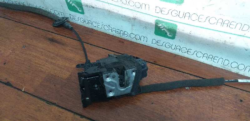 CERRADURA PUERTA TRASERA DERECHA 