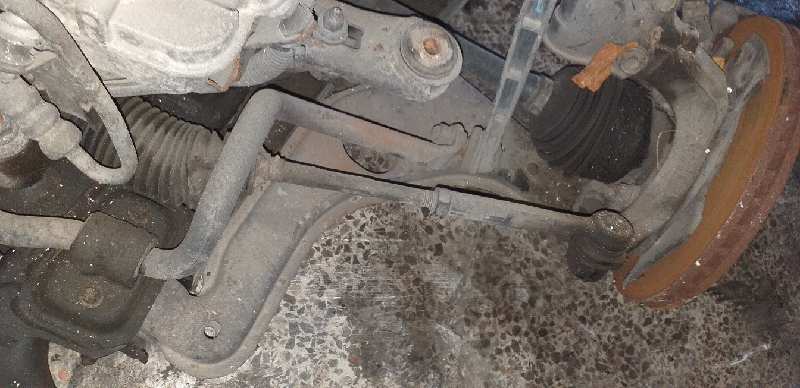 BRAZO SUSPENSION INFERIOR DELANTERO DERECHO
