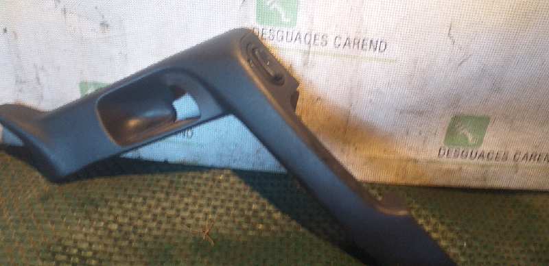 MANDO ELEVALUNAS DELANTERO DERECHO