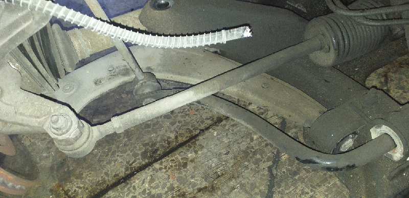 BRAZO SUSPENSION INFERIOR DELANTERO IZQUIERDO