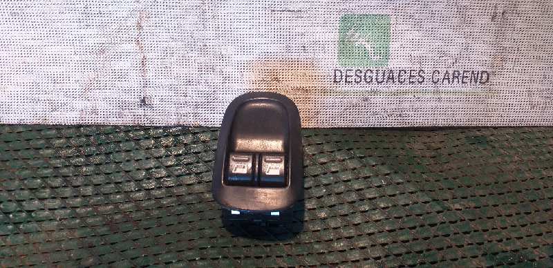 MANDO ELEVALUNAS DELANTERO IZQUIERDO 