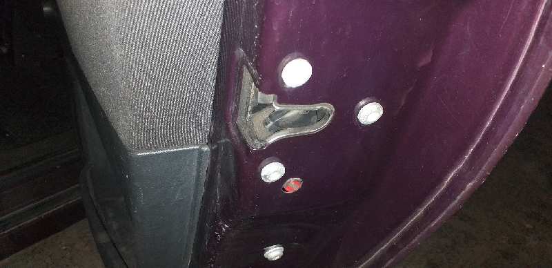 CERRADURA PUERTA TRASERA DERECHA 