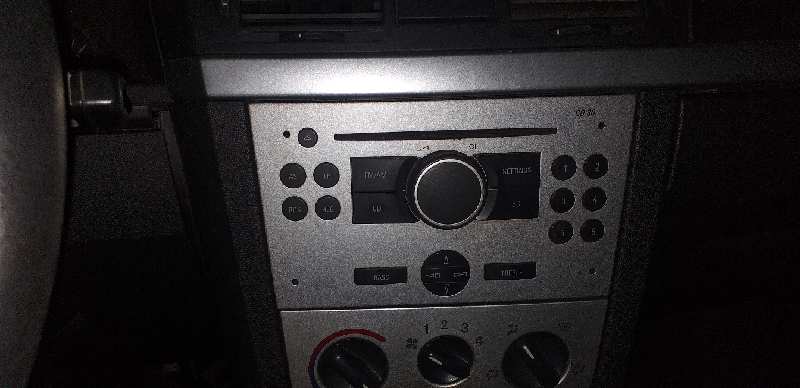 SISTEMA AUDIO - RADIO CD
