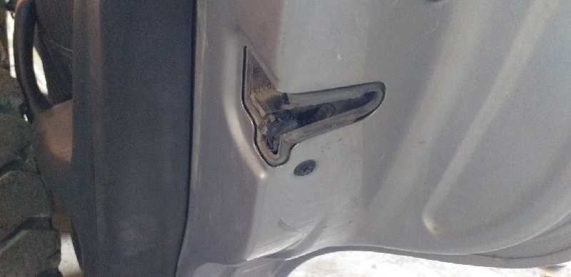 CERRADURA PUERTA TRASERA DERECHA 