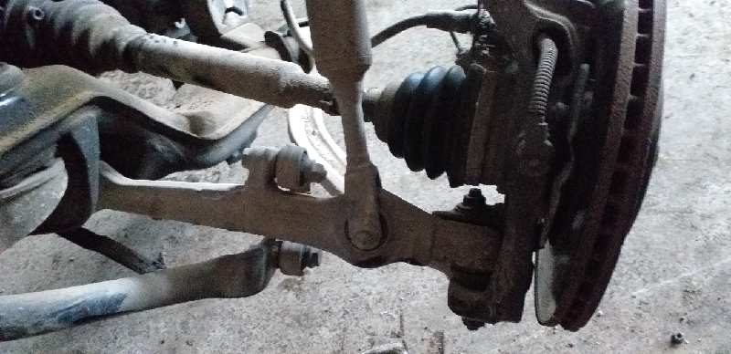BRAZO SUSPENSION INFERIOR DELANTERO IZQUIERDO