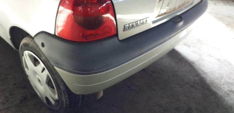 PARAGOLPES TRASERO