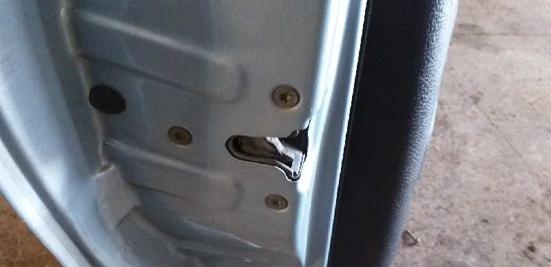 CERRADURA PUERTA DELANTERA IZQUIERDA 