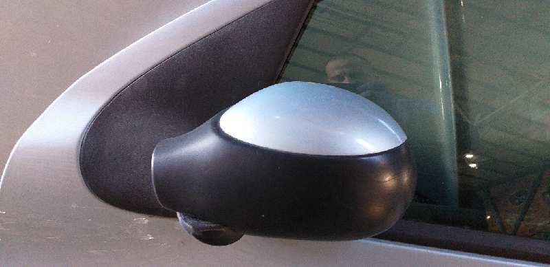 RETROVISOR IZQUIERDO