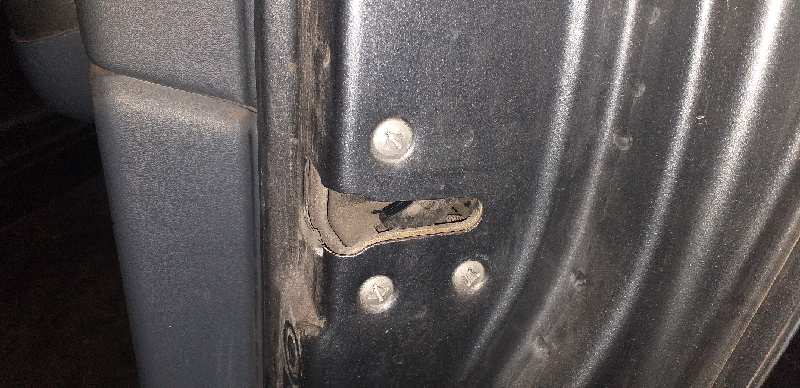 CERRADURA PUERTA DELANTERA DERECHA