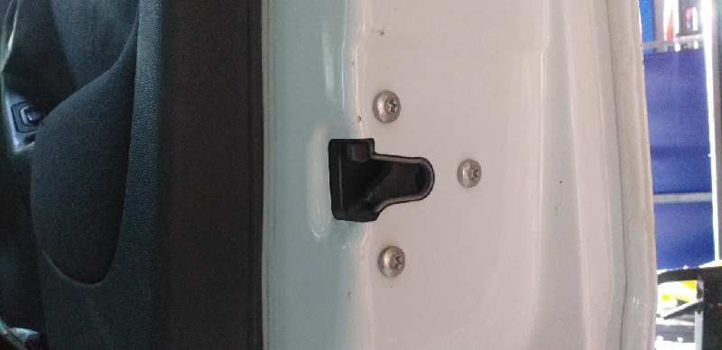 CERRADURA PUERTA DELANTERA DERECHA