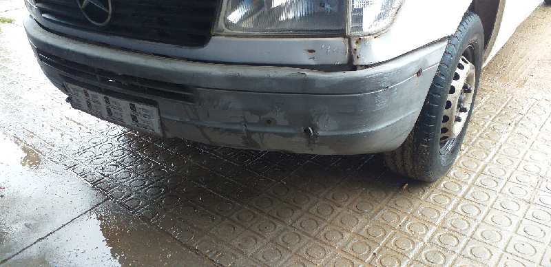 PARAGOLPES DELANTERO