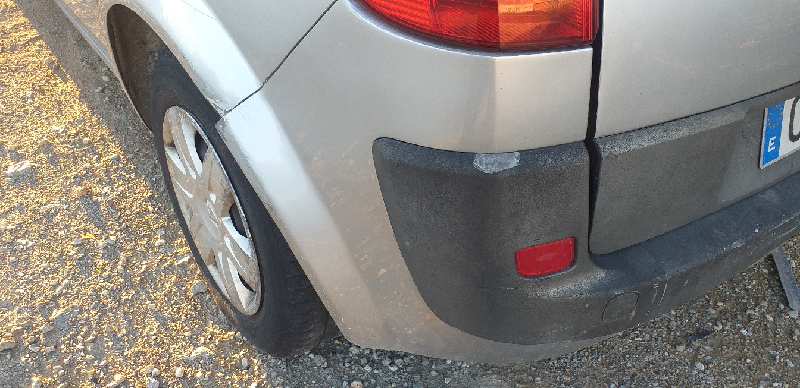 PARAGOLPES TRASERO