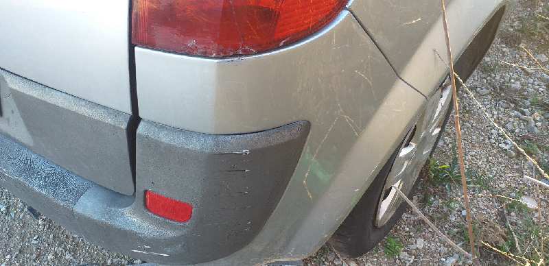 PARAGOLPES TRASERO