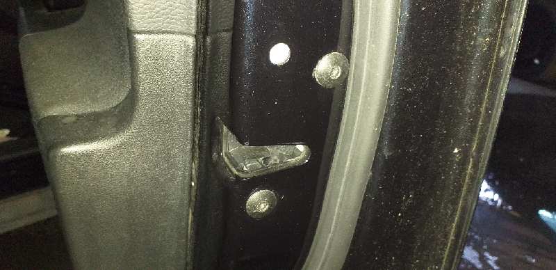 CERRADURA PUERTA DELANTERA DERECHA