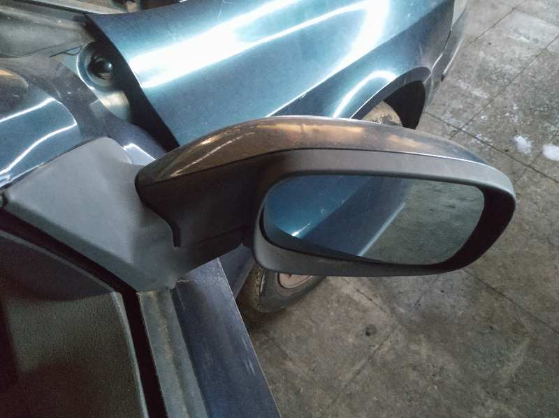 RETROVISOR DERECHO