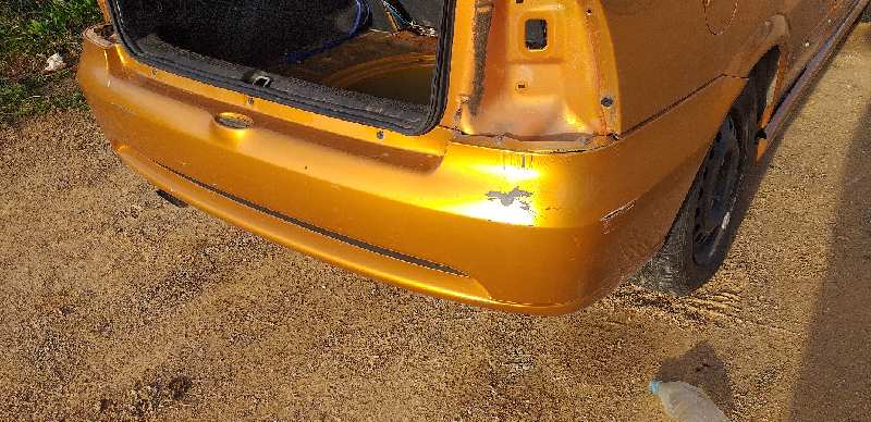 PARAGOLPES TRASERO