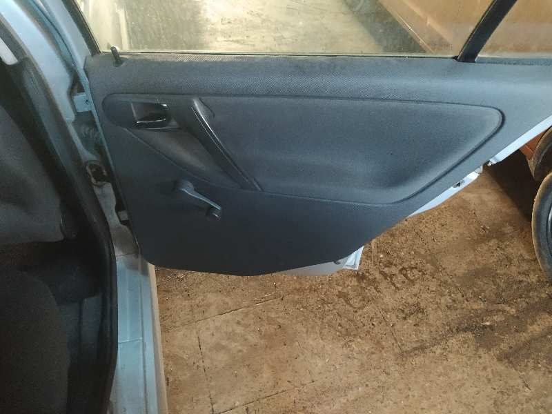 GUARNECIDO PUERTA TRASERA DERECHA