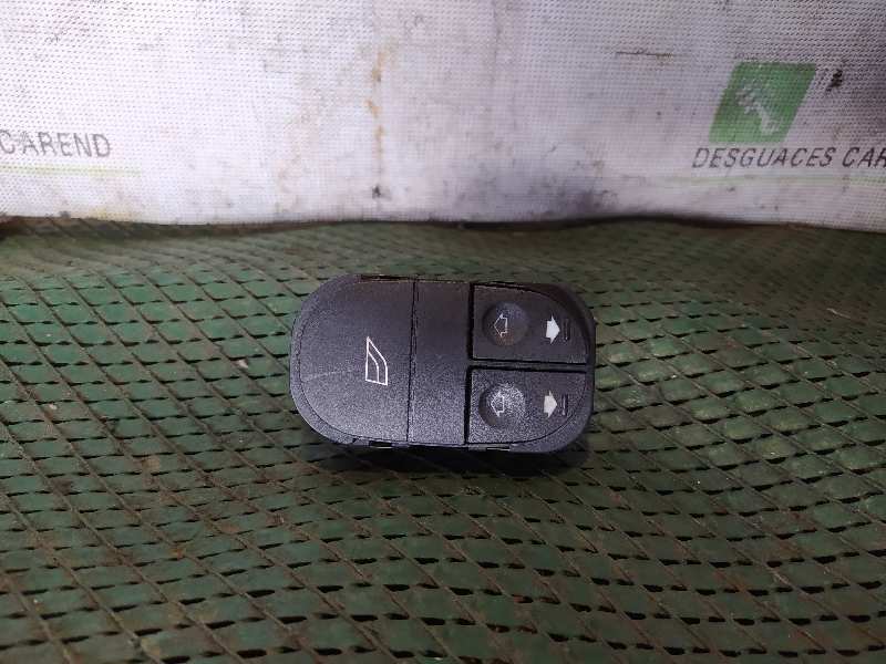 MANDO ELEVALUNAS DELANTERO IZQUIERDO 