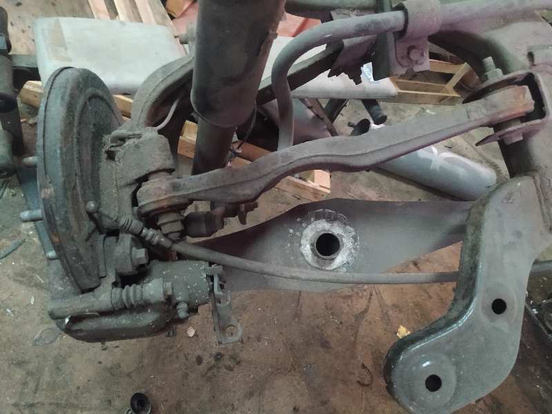 BRAZO SUSPENSION INFERIOR TRASERO IZQUIERDO OPEL INSIGNIA BERLINA