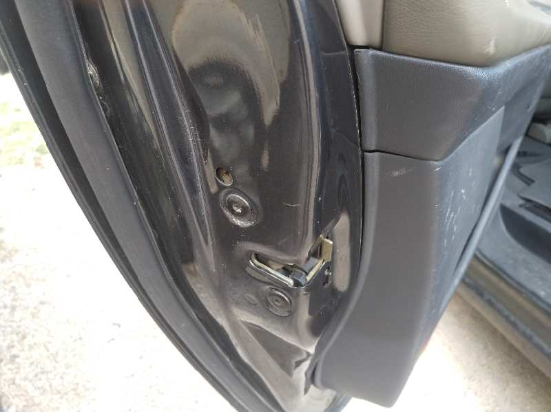 CERRADURA PUERTA TRASERA IZQUIERDA 