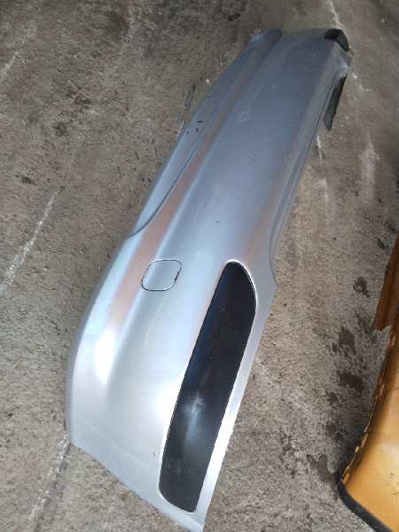 PARAGOLPES TRASERO