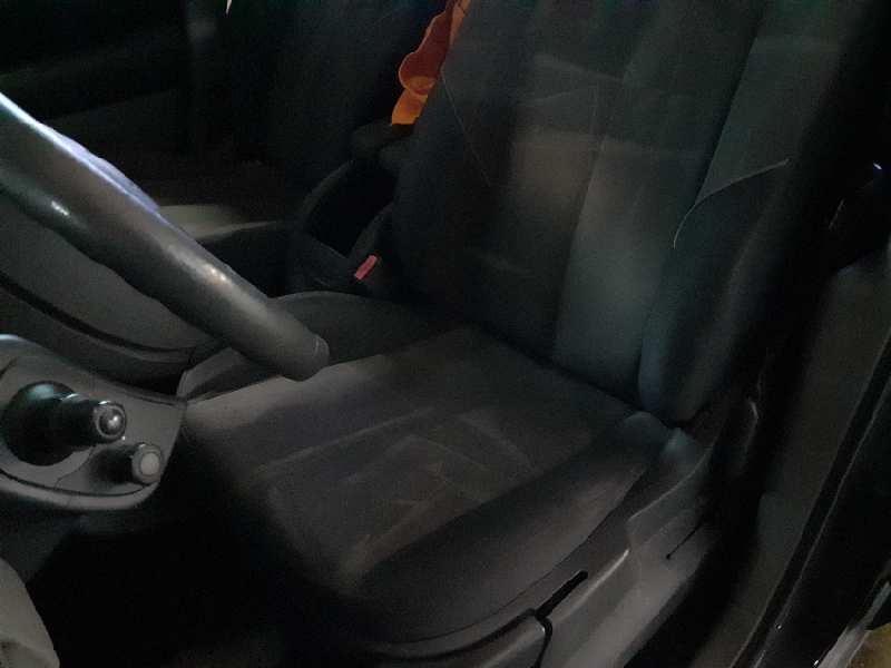ASIENTO DELANTERO IZQUIERDO