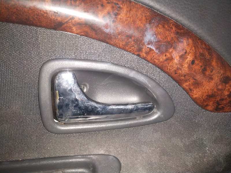 MANETA INTERIOR DELANTERA IZQUIERDA