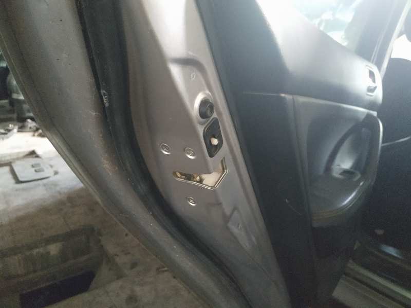 CERRADURA PUERTA TRASERA IZQUIERDA 
