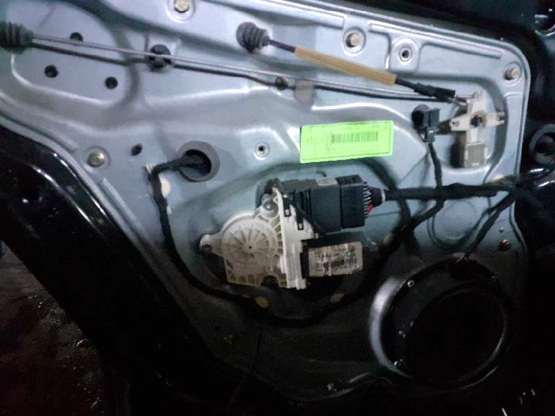 MOTOR ELEVALUNAS TRASERO IZQUIERDO