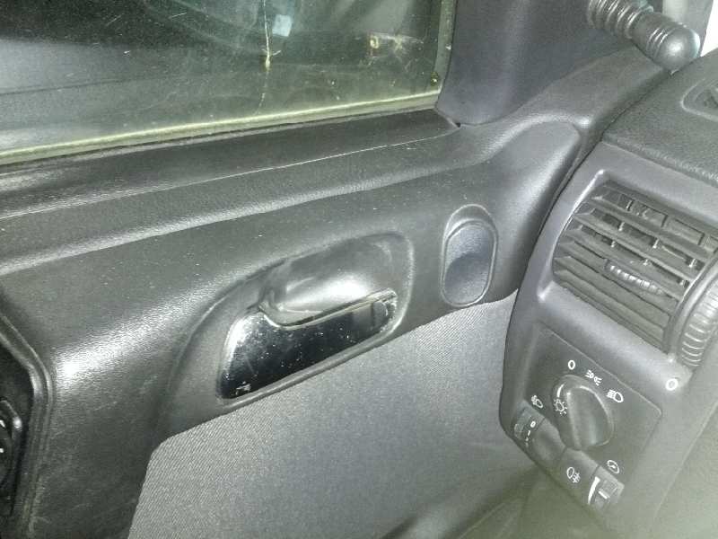 MANETA INTERIOR DELANTERA IZQUIERDA