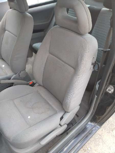 ASIENTO DELANTERO IZQUIERDO