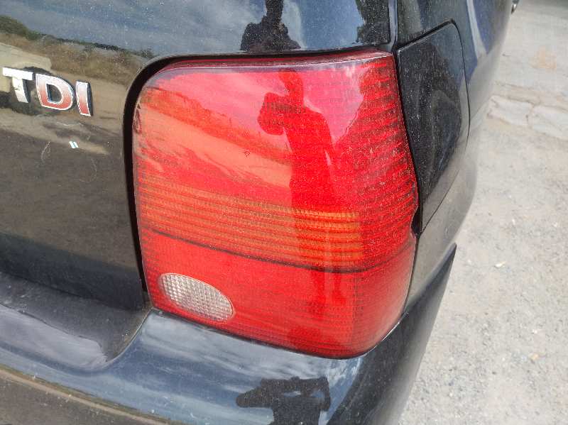 PILOTO TRASERO DERECHO