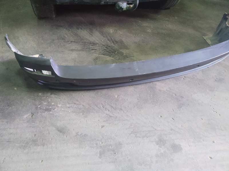 PARAGOLPES TRASERO