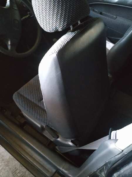 ASIENTO DELANTERO IZQUIERDO