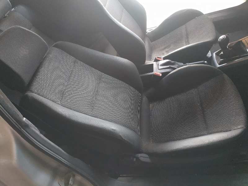 ASIENTO DELANTERO DERECHO