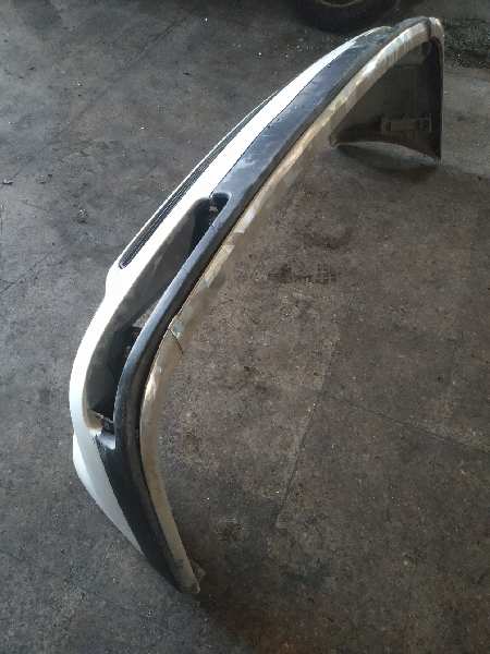 PARAGOLPES DELANTERO