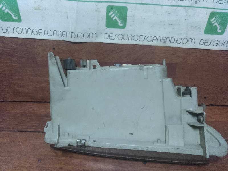 0191005 FARO IZQUIERDO RENAULT 19 (B/C/L53) UN SOPORTE PARTIDO