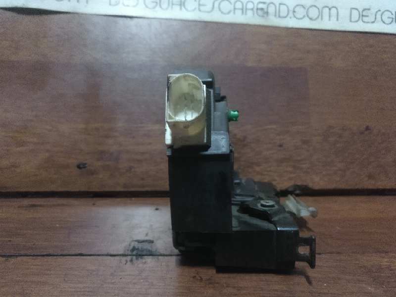 CERRADURA PUERTA DELANTERA IZQUIERDA 