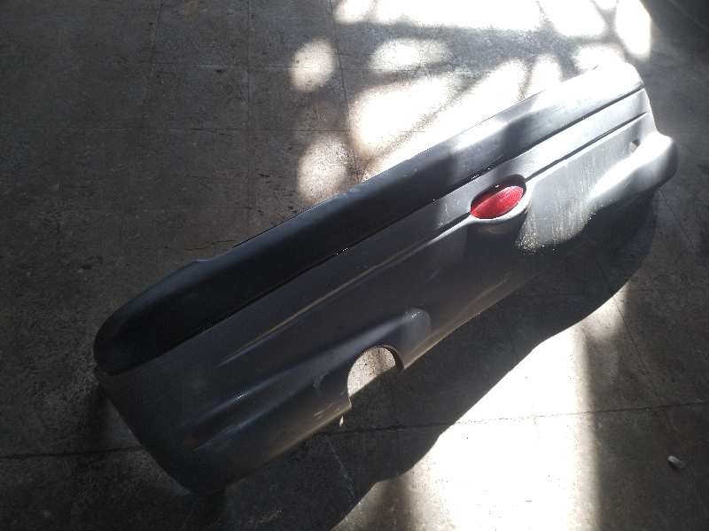 PARAGOLPES TRASERO