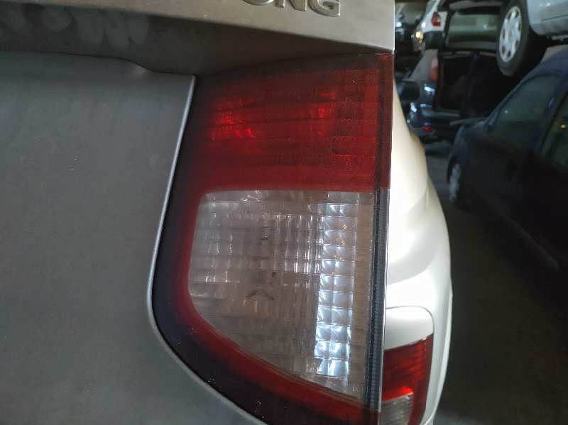 PILOTO TRASERO DERECHO