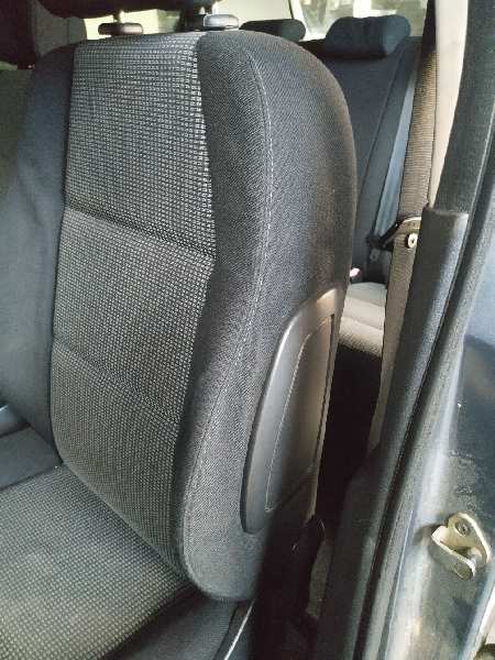 ASIENTO DELANTERO IZQUIERDO
