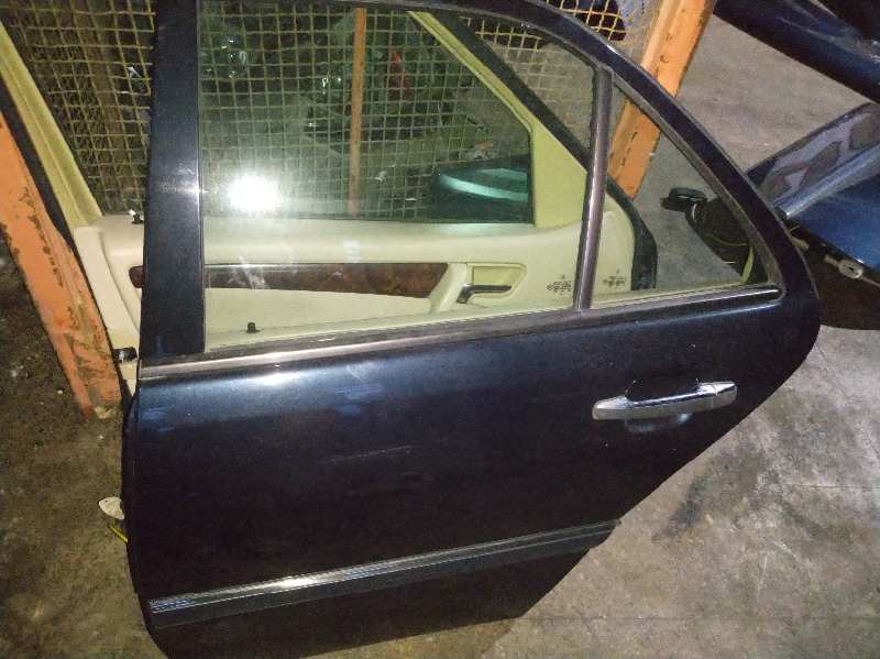 PUERTA TRASERA IZQUIERDA