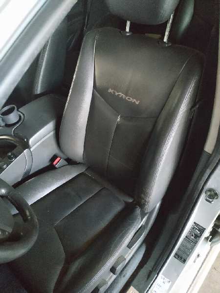 ASIENTO DELANTERO IZQUIERDO
