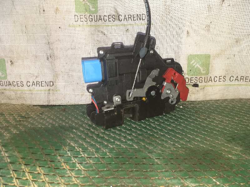 CERRADURA PUERTA DELANTERA IZQUIERDA 
