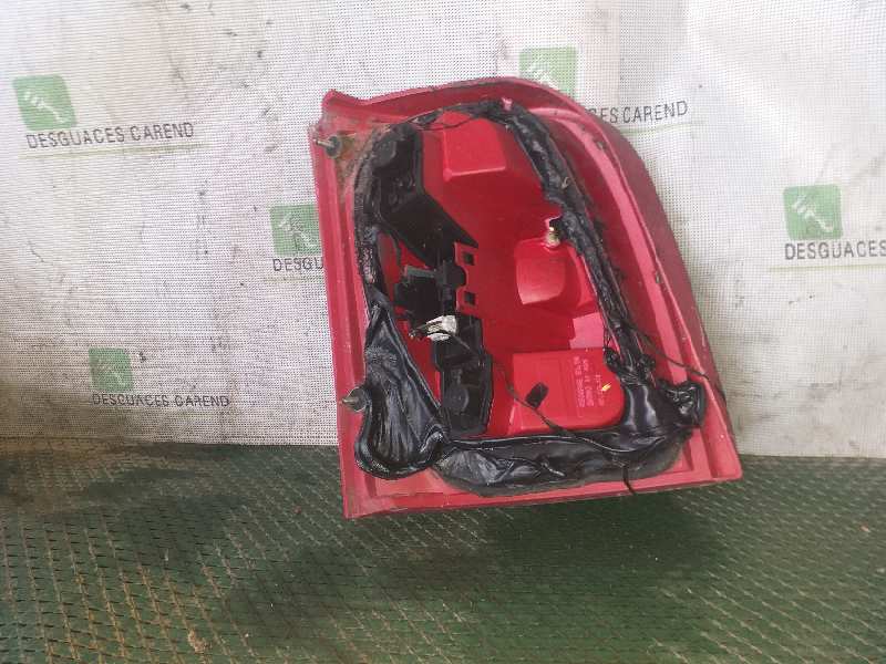 PILOTO TRASERO DERECHO