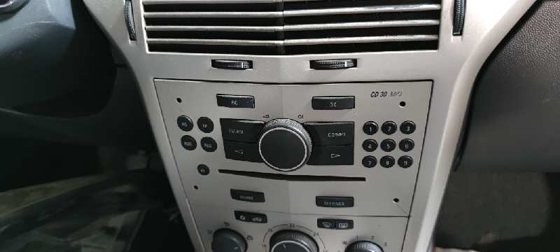 SISTEMA AUDIO - RADIO CD
