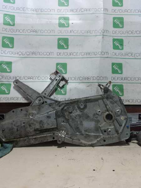 ELEVALUNAS TRASERO IZQUIERDO