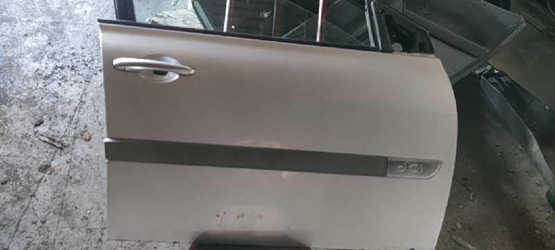 PUERTA DELANTERA DERECHA