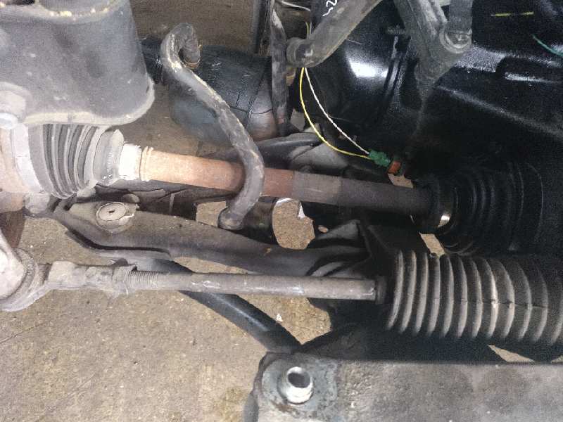 TRANSMISION DELANTERA IZQUIERDA